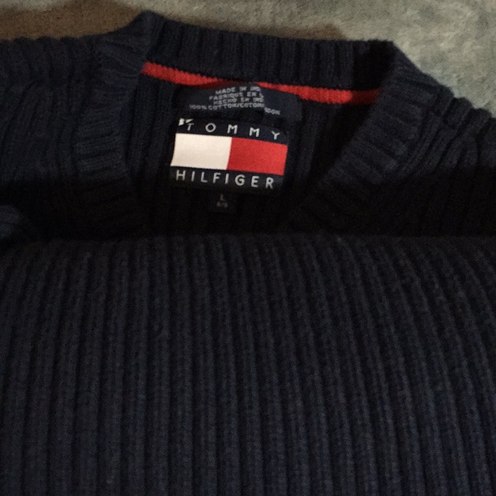 tommy hilfigger sweater - Picture 6 of 6